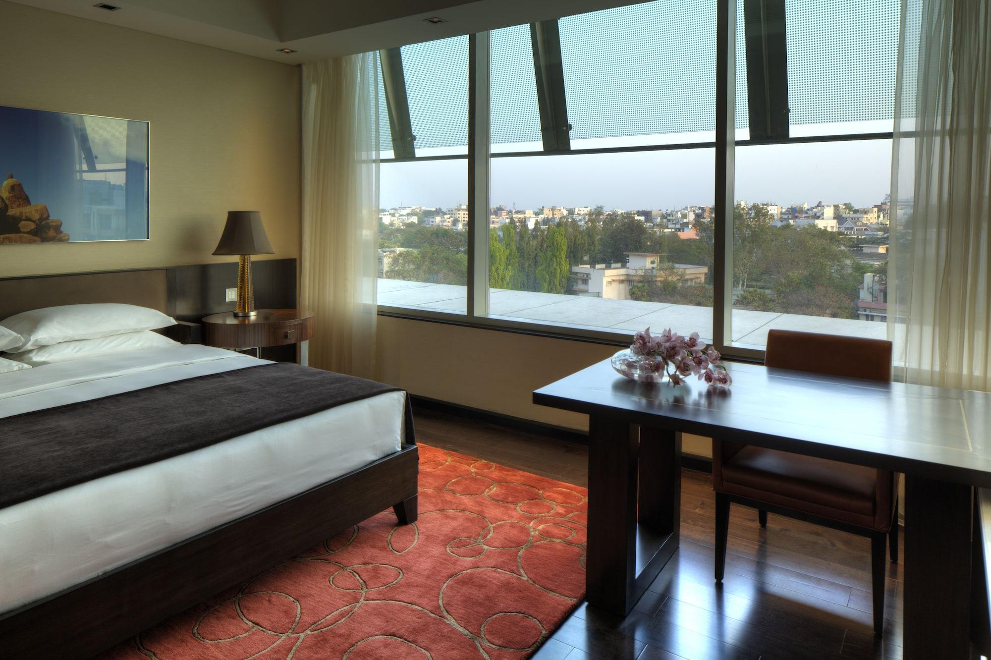 Park Hyatt Hotel And Residences, Hyderabad Exterior foto