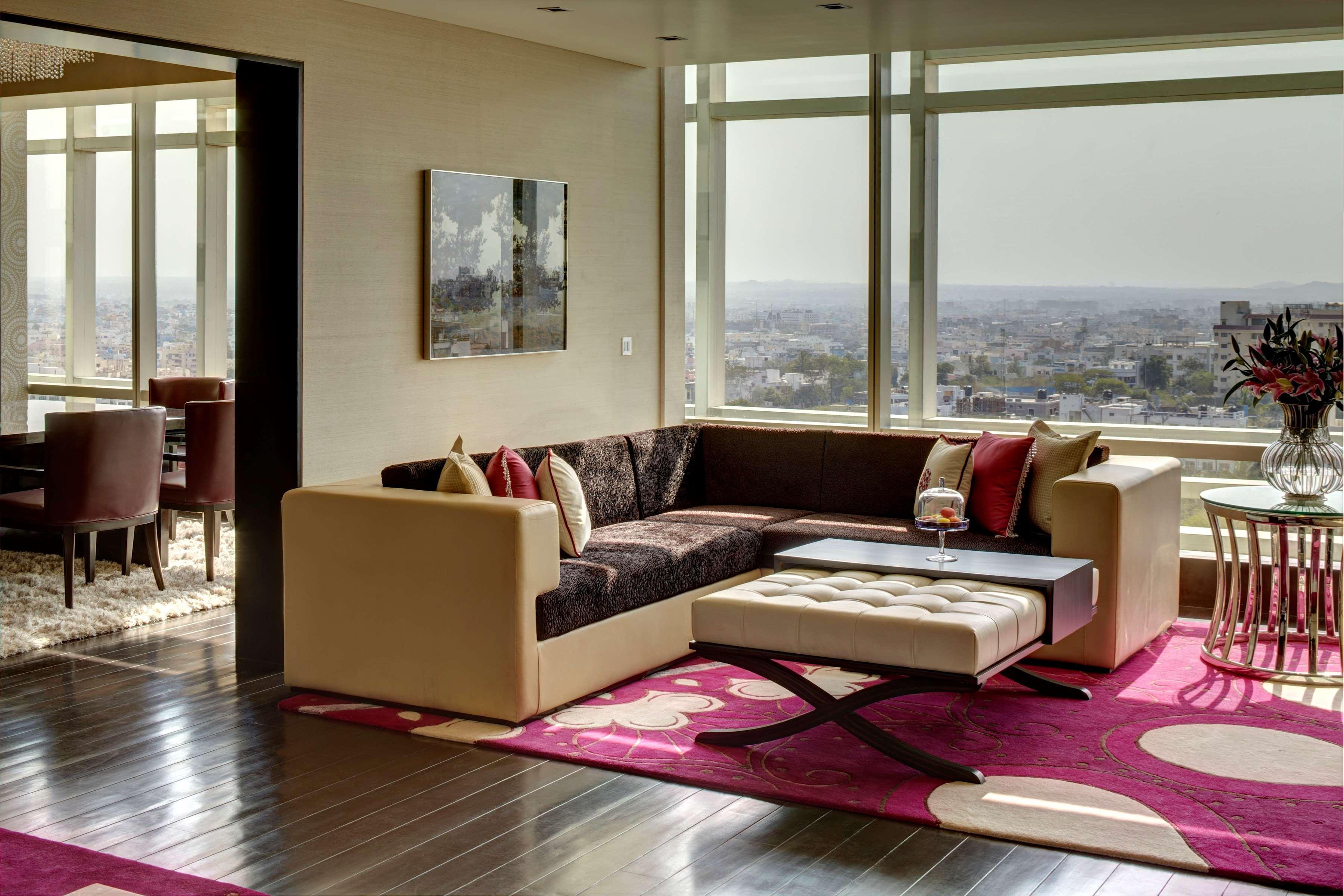 Park Hyatt Hotel And Residences, Hyderabad Exterior foto